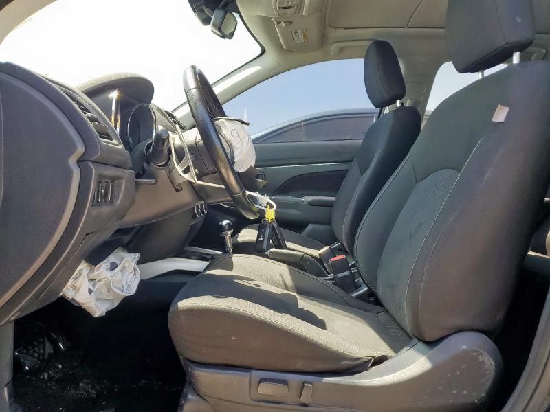2013 Mitsubishi Outlander Sport LE