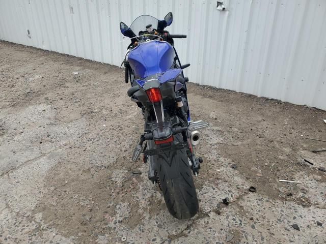2025 Yamaha YZFR7
