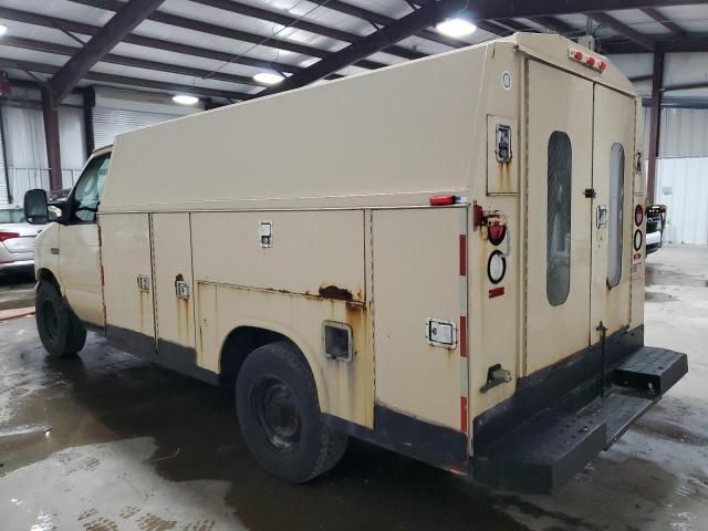 2005 Ford Econoline E350 Super Duty Cutaway Van