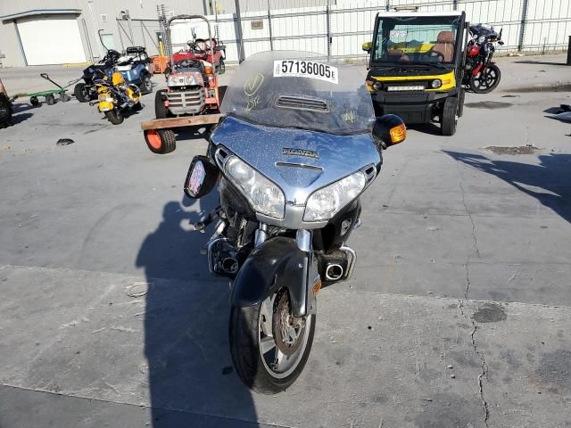 2001 Honda GL1800
