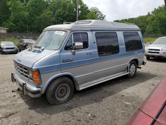 1988 Dodge RAM Van B250