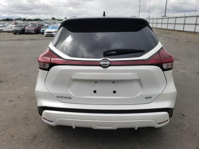 2023 Nissan Kicks SR