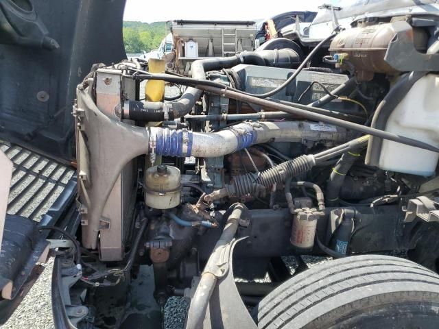 2001 Freightliner CST120 Semi Truck