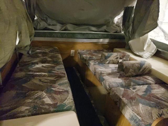 2000 Coleman Cheyenne