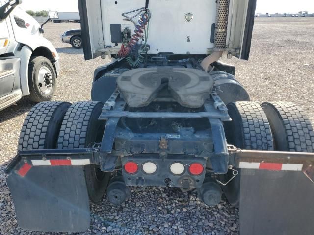 2016 Kenworth T680 Semi Truck