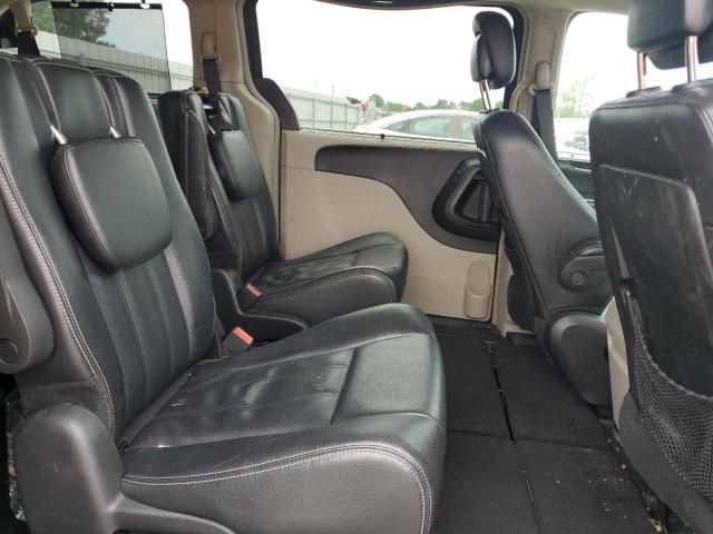 2014 Chrysler Town & Country Touring