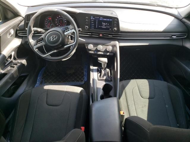 2021 Hyundai Elantra SE