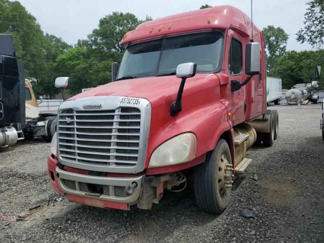 2016 Freightliner Cascadia 125 Semi Truck