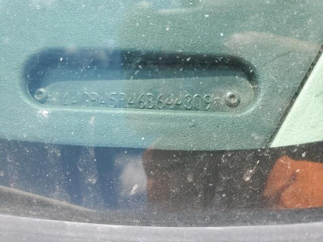 2006 Chrysler Town & Country
