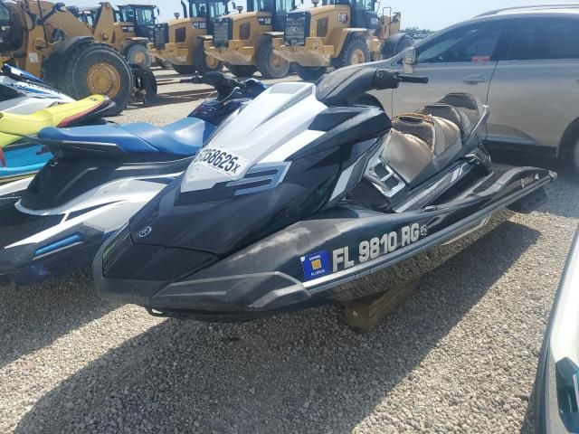 2017 Yamaha Waverunner