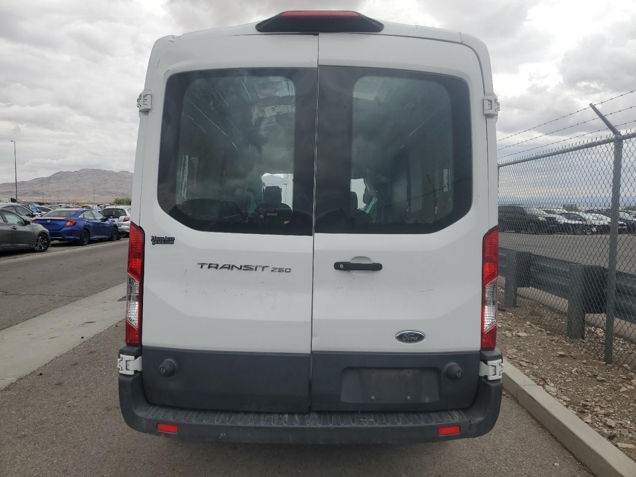 2018 Ford Transit T-250