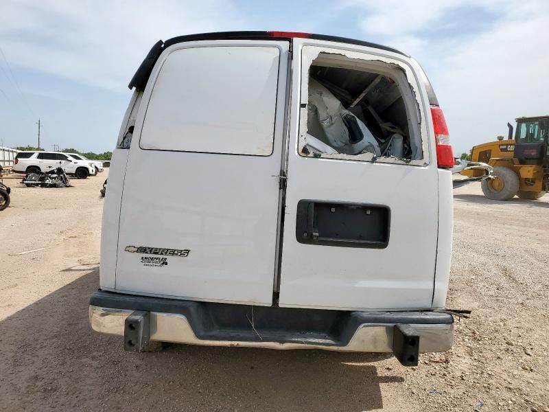 2019 Chevrolet Express G2500