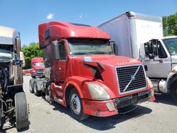 Salvage trucks for sale at Cahokia Heights, IL auction: 2013 Volvo VNL Semi Truck