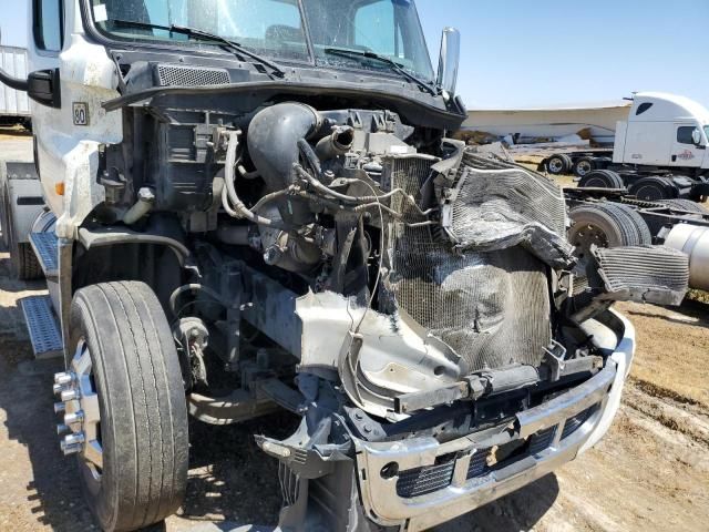 2015 Freightliner Cascadia 125 Semi Truck