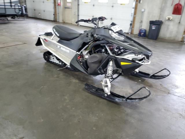2015 Polaris Indy 600