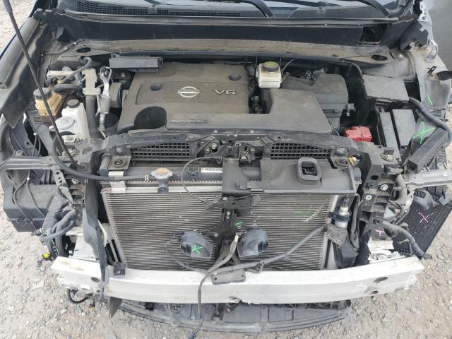 2015 Nissan Pathfinder sl