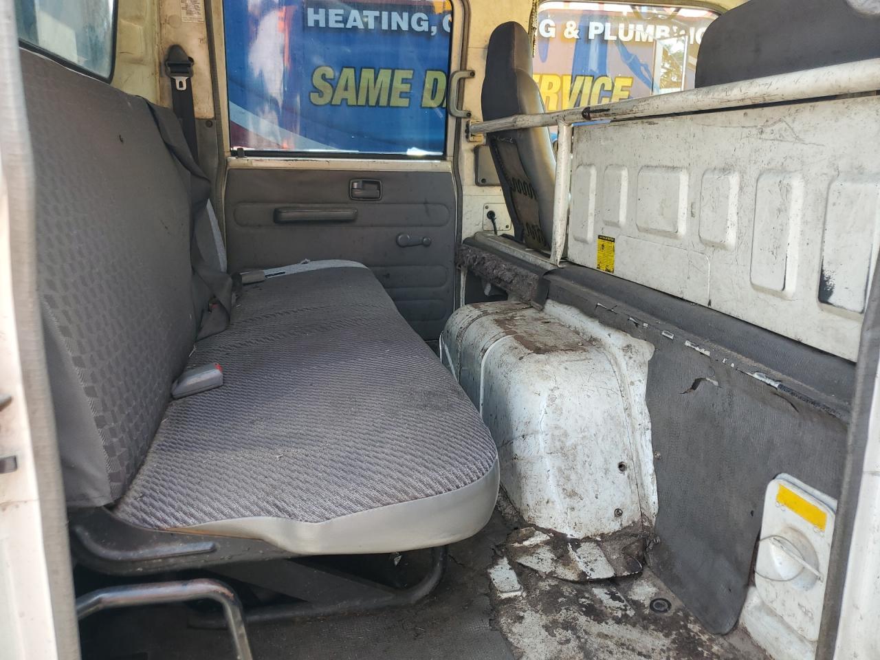 2007 Chevrolet Tilt Master W4S042