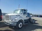 2015 Freightliner Business Class M2 Semi Truck
