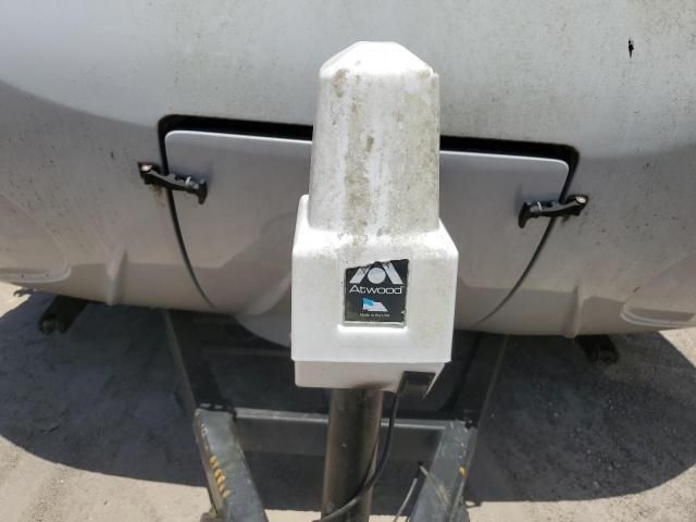 2013 Travel Supreme 831455