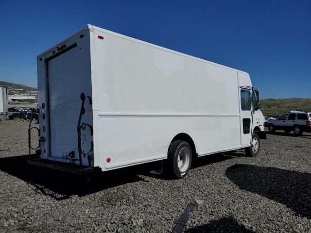 2005 Freightliner MT 55 Delivery Van