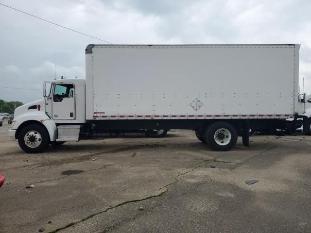 2016 Kenworth Construction T270