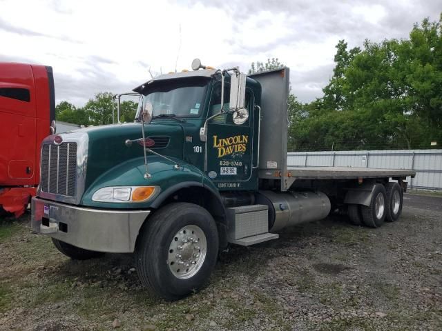 2015 Peterbilt 348