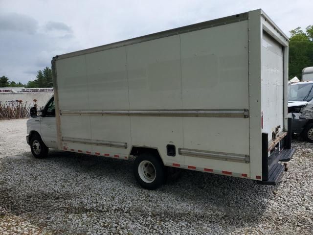 2019 Ford Econoline E350 Super Duty Cutaway Van