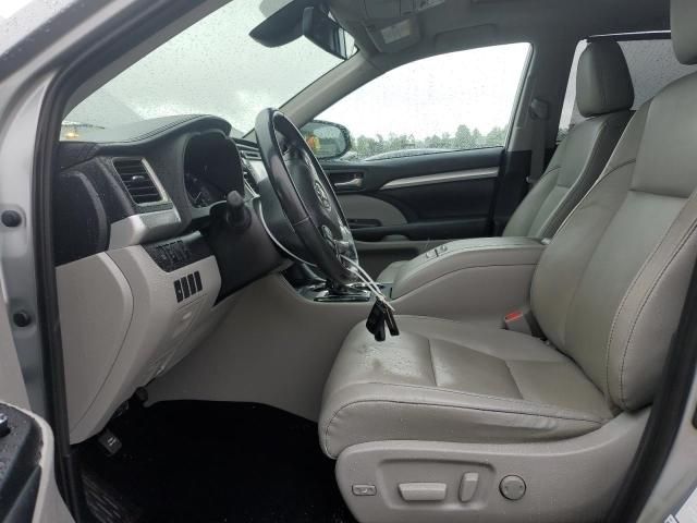 2019 Toyota Highlander SE