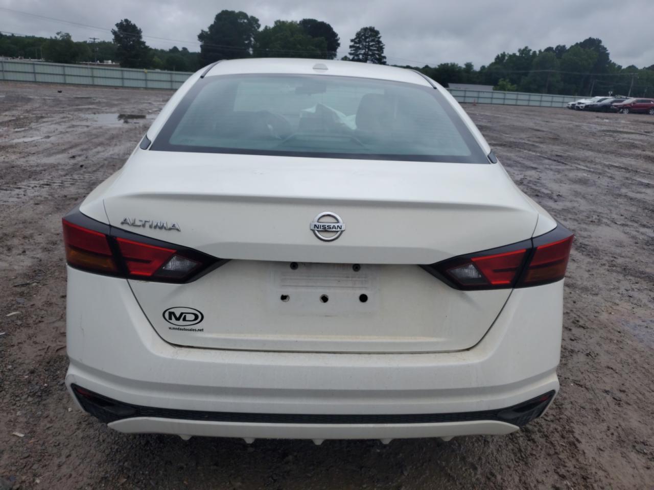 2020 Niss Altima 2.5 s