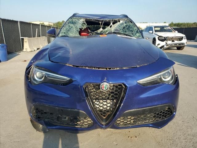 2022 Alfa Romeo Stelvio