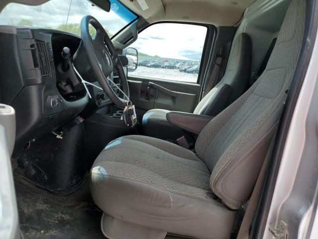 2017 GMC Savana G2500