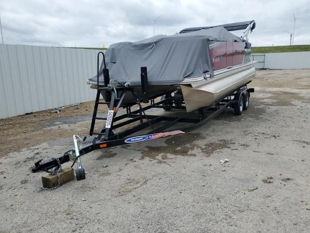 2022 Tahoe Boat