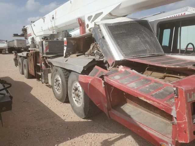 2008 Link-Belt HTC-8690 Truck Crane