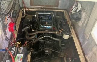 1989 Mako Boat