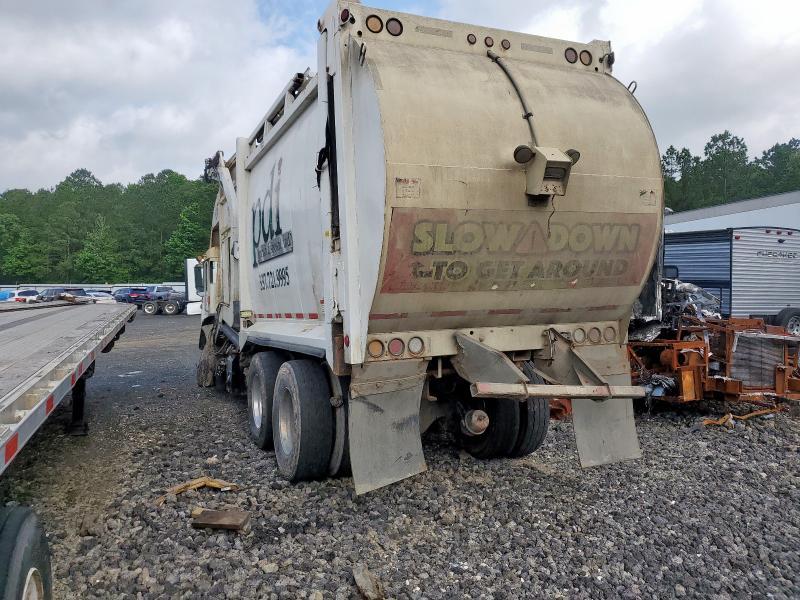 2020 Peterbilt 520 Refuse Truck
