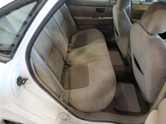2004 Ford Taurus SE