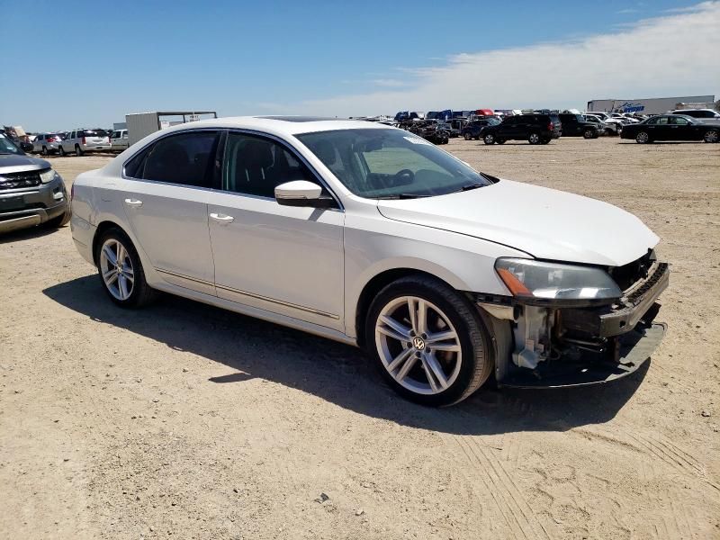 2013 Volkswagen Passat SEL
