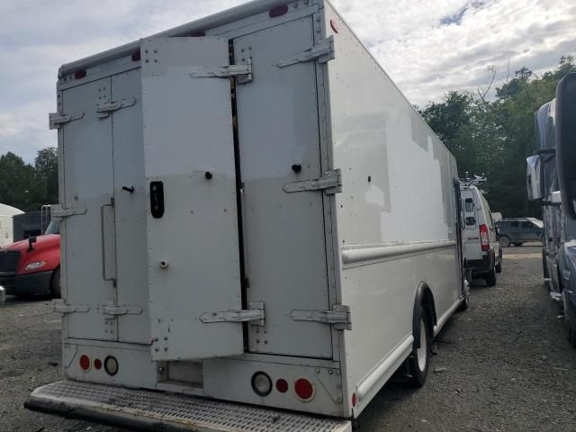 2007 Freightliner Chassis M Line WALK-IN Van