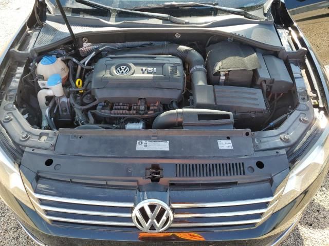 2014 Volkswagen Passat SE