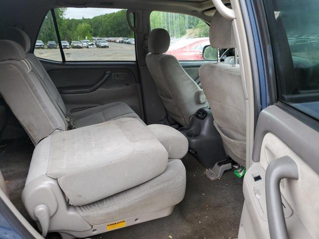 2005 Toyota Sequoia SR5