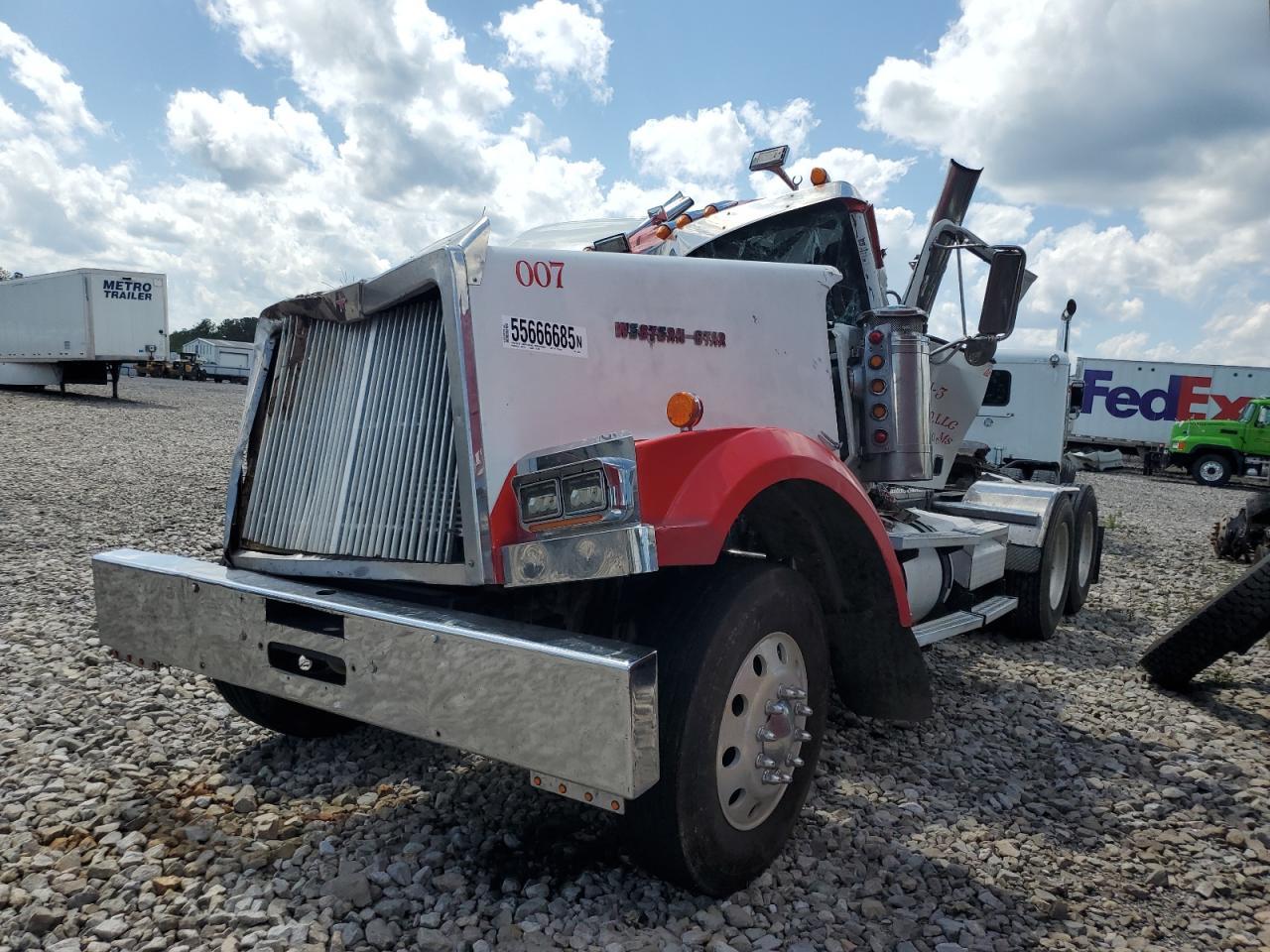 2007 Western Star 2007 Western Star 4900 Semi Truck