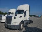 2016 Peterbilt 579 Semi Truck