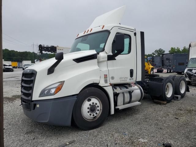 2021 Freightliner Cascadia 126 Semi Truck