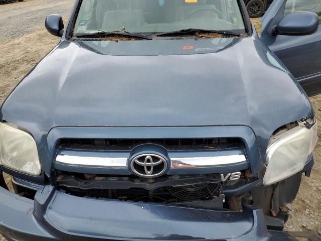 2005 Toyota Sequoia SR5