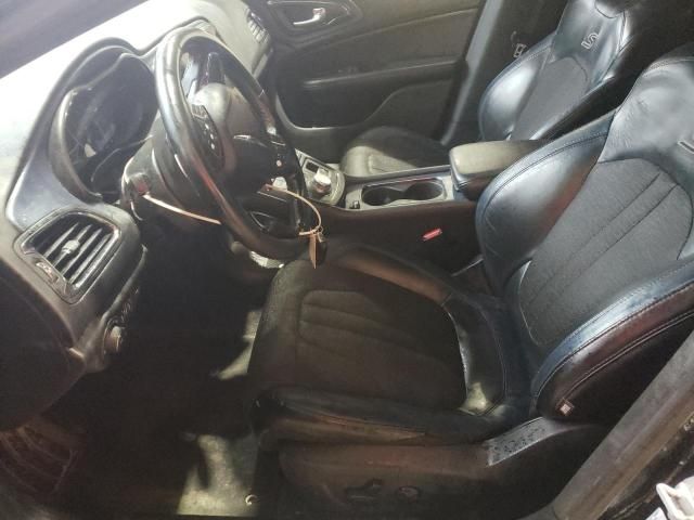 2016 Chrysler 200 S