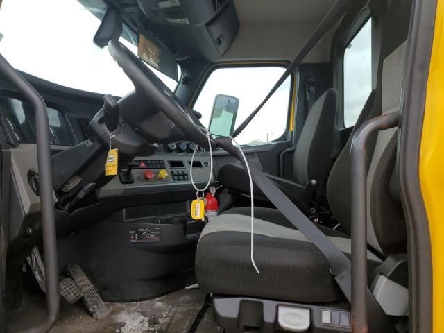 2020 Freightliner Cascadia 126 Semi Truck