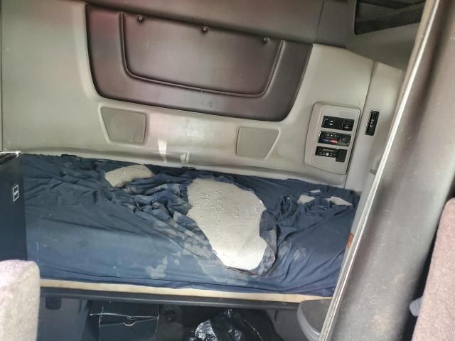 2019 International LT625
