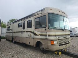 Vehiculos salvage en venta de Copart Franklin, WI: 1996 Fleetwood 1996 Chevrolet P30