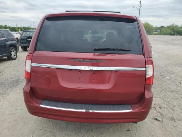 2013 Chrysler Town & Country Touring