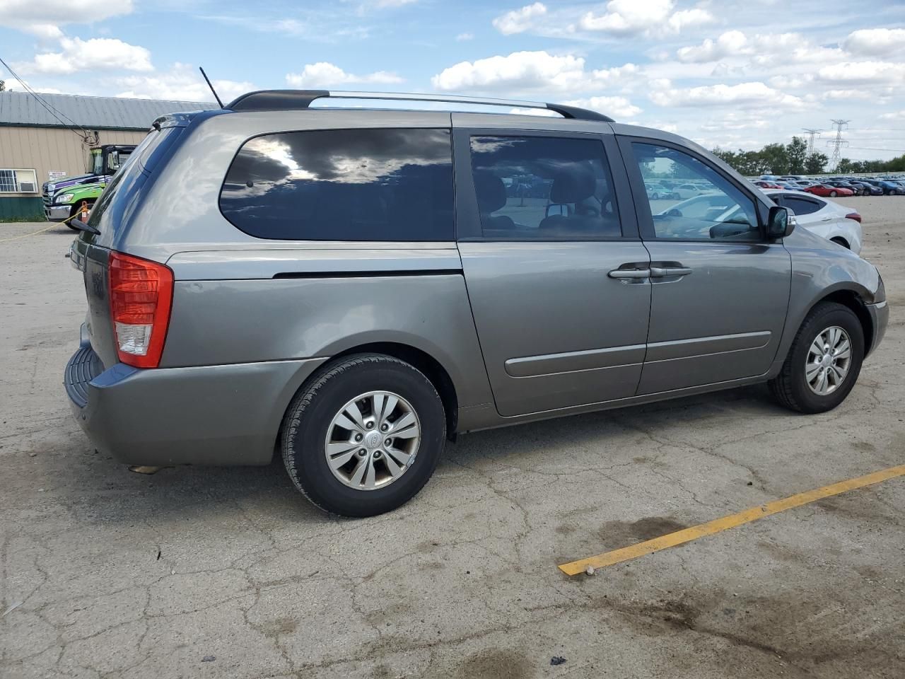 2012 KIA Sedona lx
